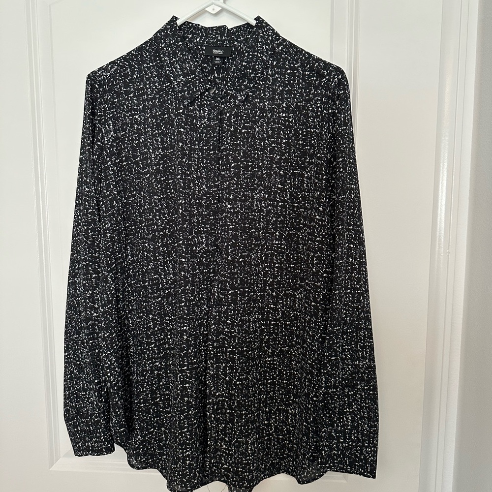Target dress shirt black and white specs